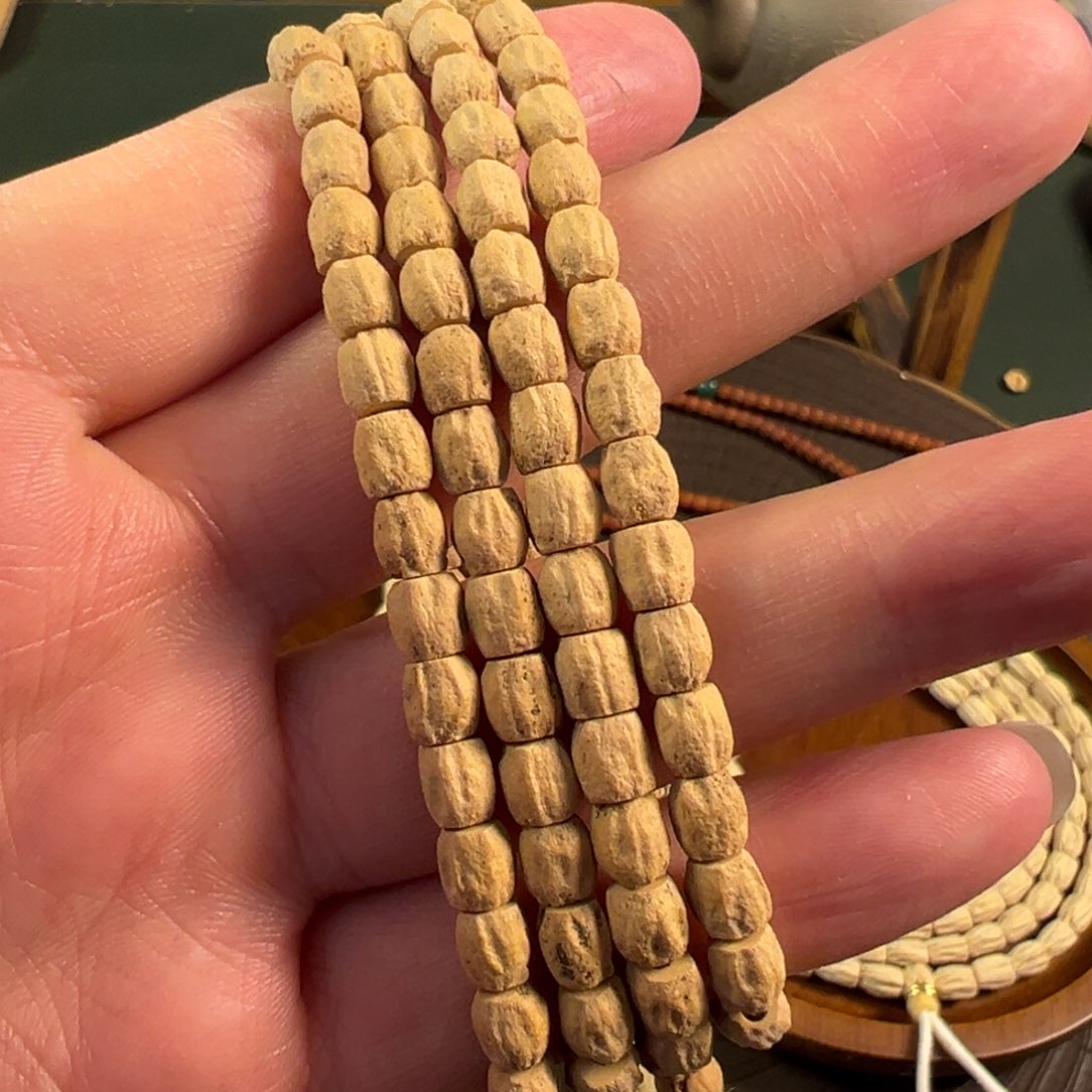 【闪购商品】柏香籽/百香籽吊坠热振黄油皮桶高5号