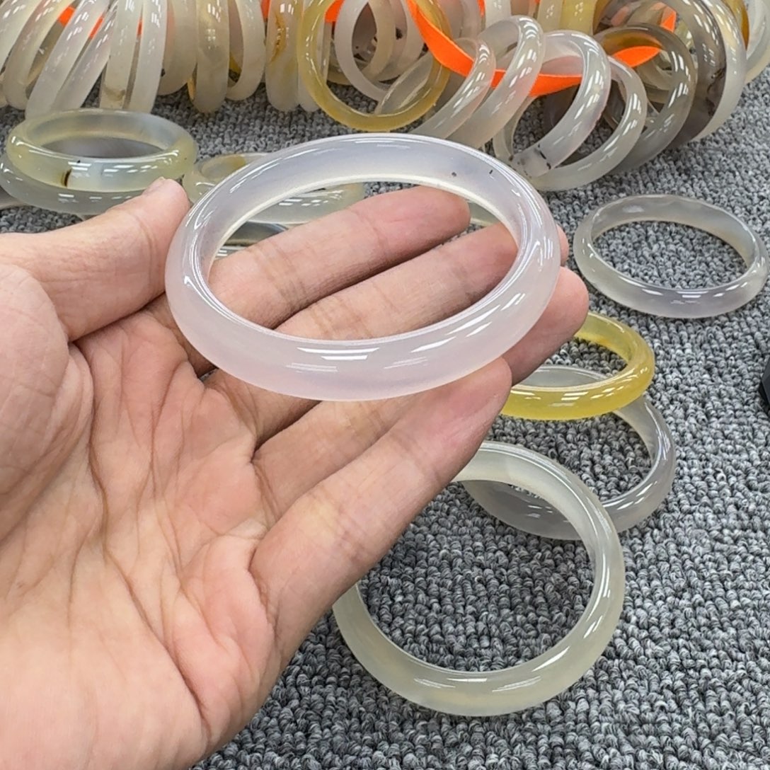 玛瑙/玉髓手镯未镶嵌11