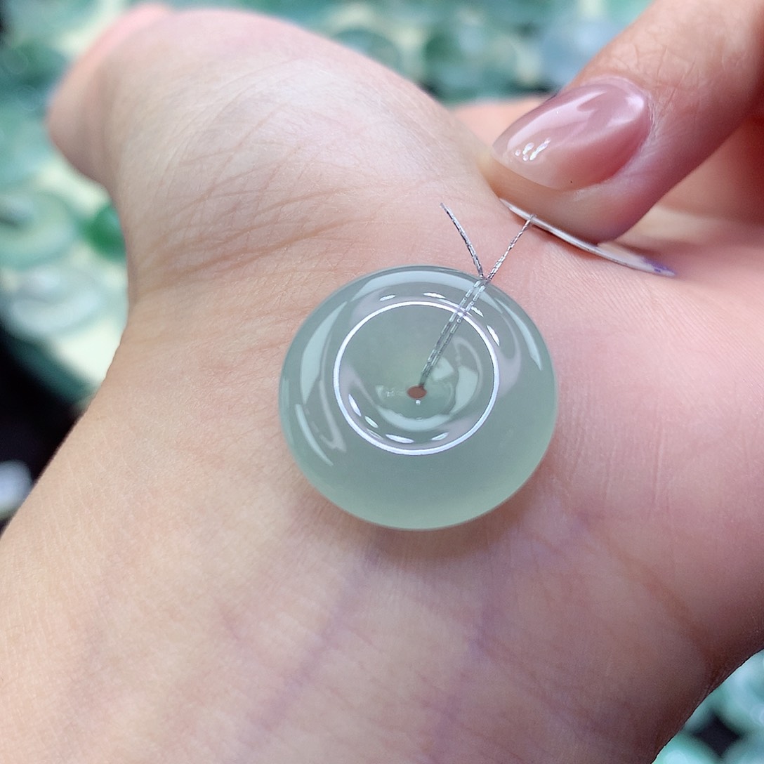 翡翠颈饰未镶嵌吊坠3。尺寸17.8-5.6