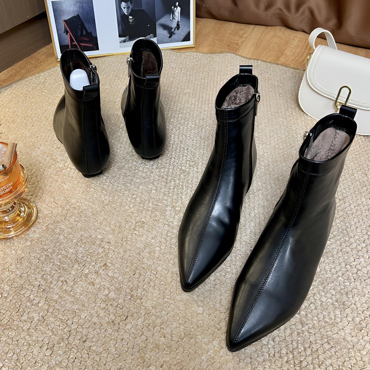 秋冬加绒短筒小跟尖头时尚瘦瘦靴中筒英伦风女短靴平底百搭619-3