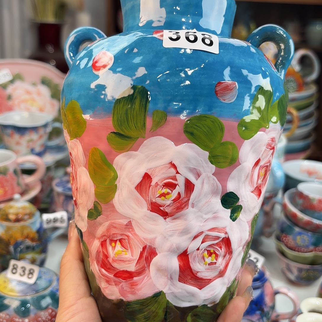 瓷片我不敢看电视我在床底下睡觉