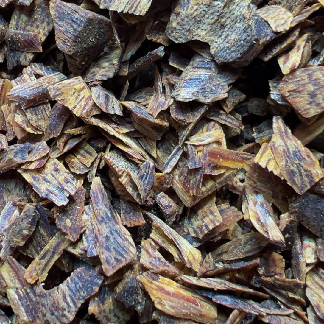 沉香木手把件海南乌身沉水树丁切珠料20克