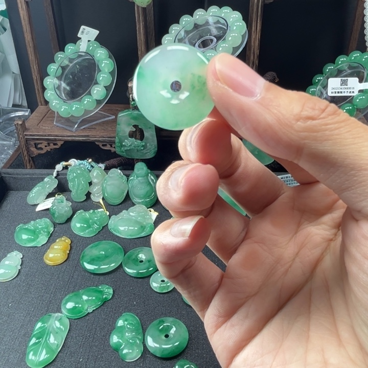 石英质玉颈饰未镶嵌任****3