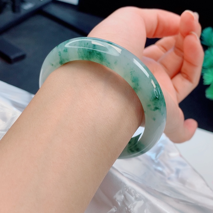 未镶嵌手镯翡翠56圈