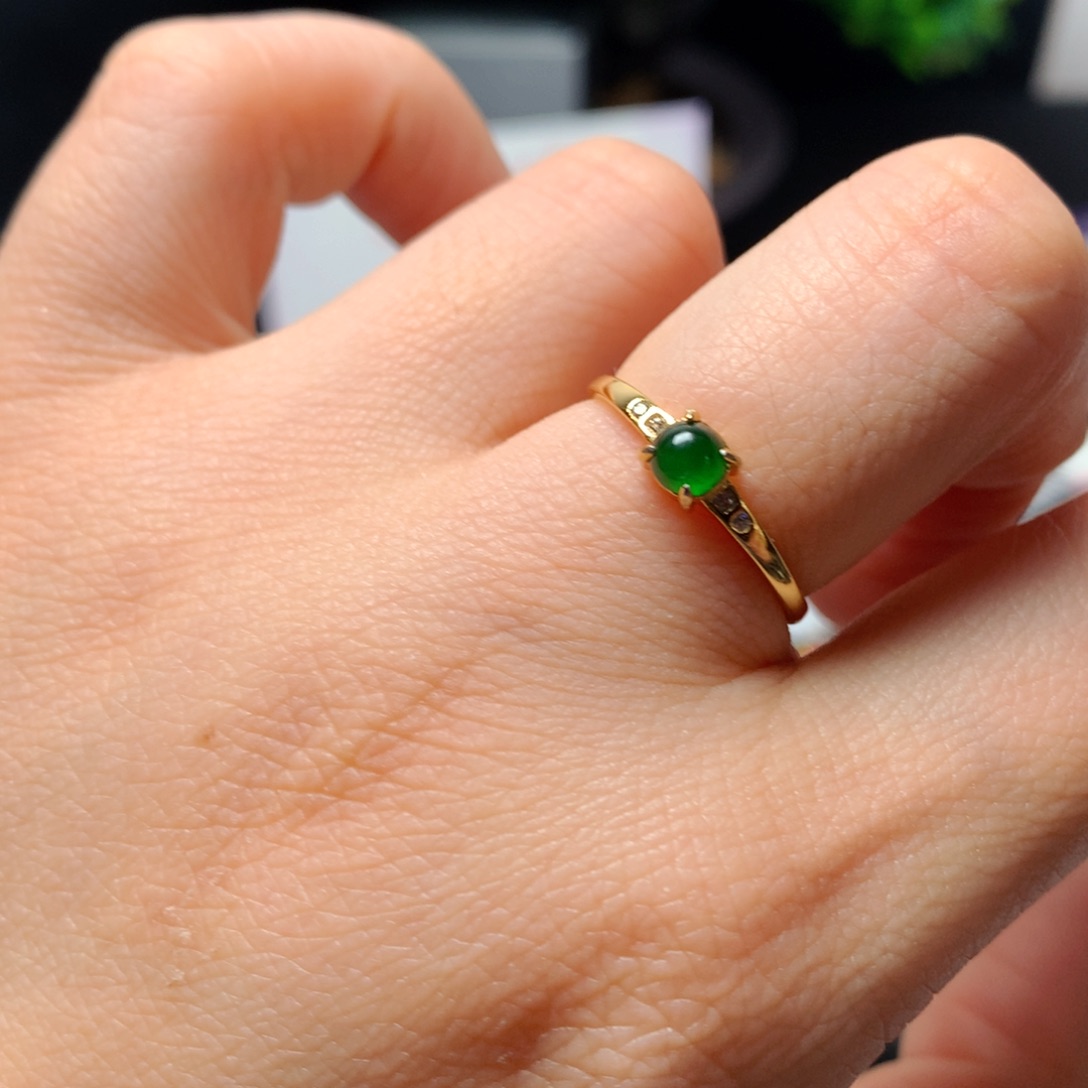 翡翠戒指银S925镶嵌天然翡翠戒指