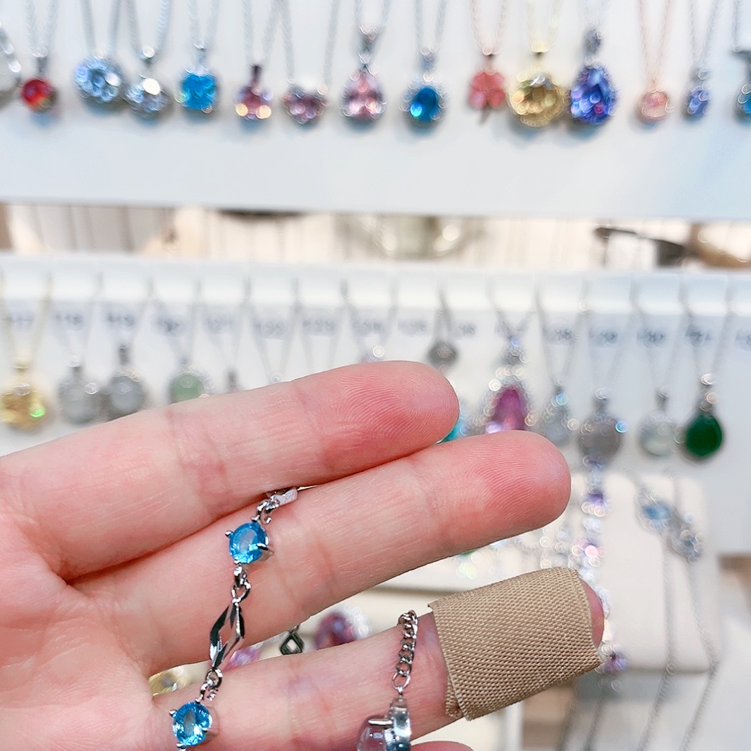 痴****芙蓉石铂Pt950镶嵌手链