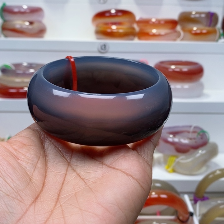 玛瑙/玉髓手镯未镶嵌李*圈口62