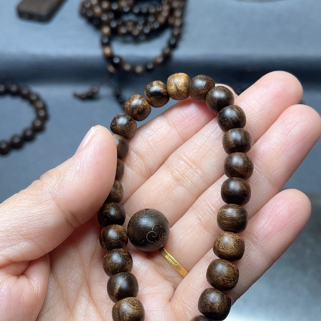 沉香手串～*白棋瘤疤0.8