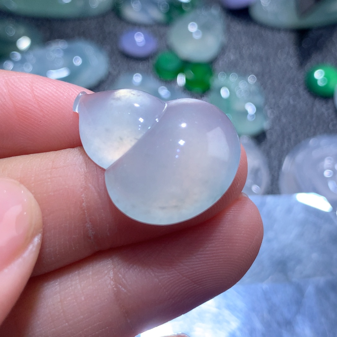 翡翠颈饰未镶嵌缅甸