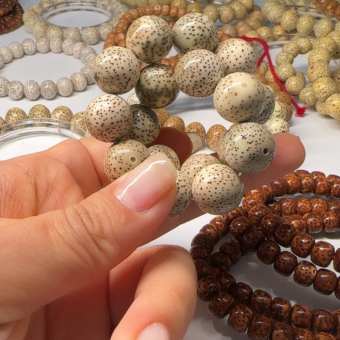 丰***天星月菩提吊坠14圆珠海南原生态