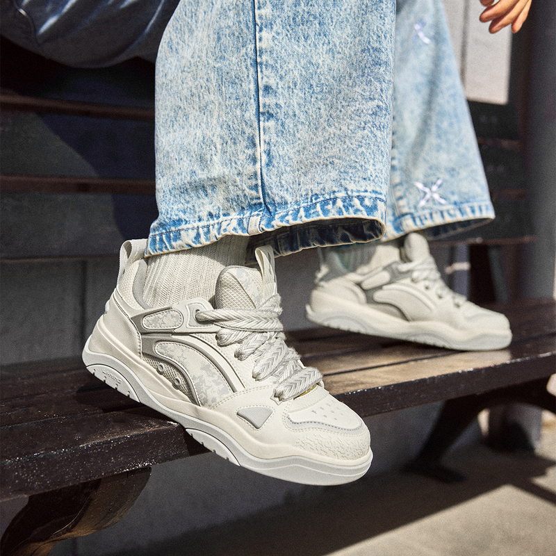 李宁运动生活系列男子时尚休闲鞋软弹舒适增高运动鞋AGCU361