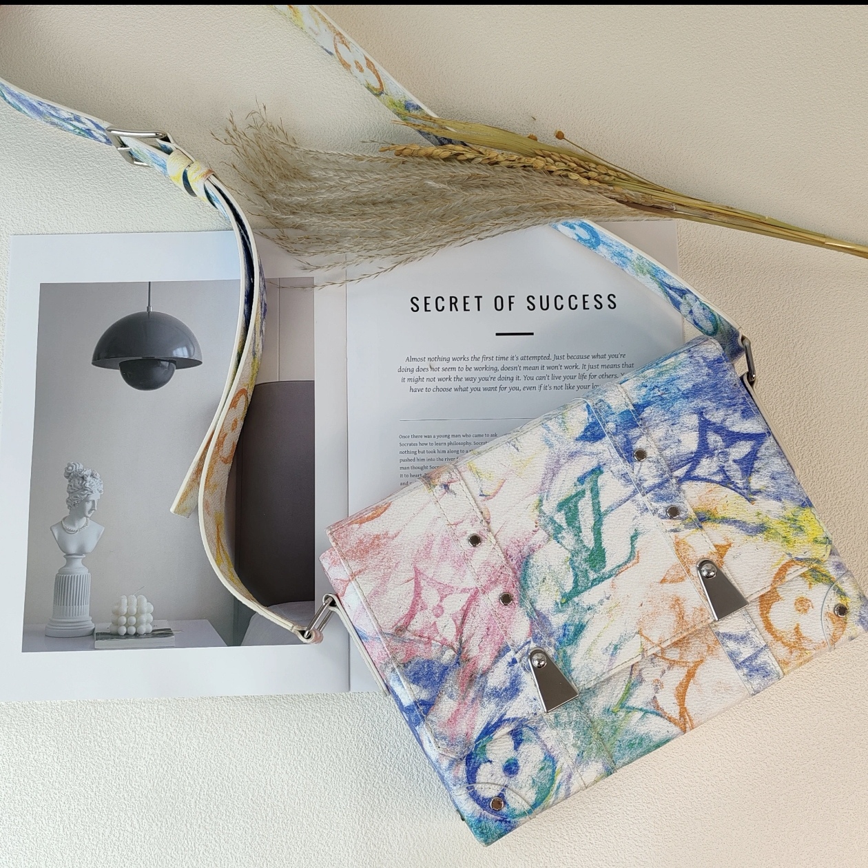 99新 LouisVuitton/路易威登  蜡笔彩绘 Trunk 盒子邮差包 20年