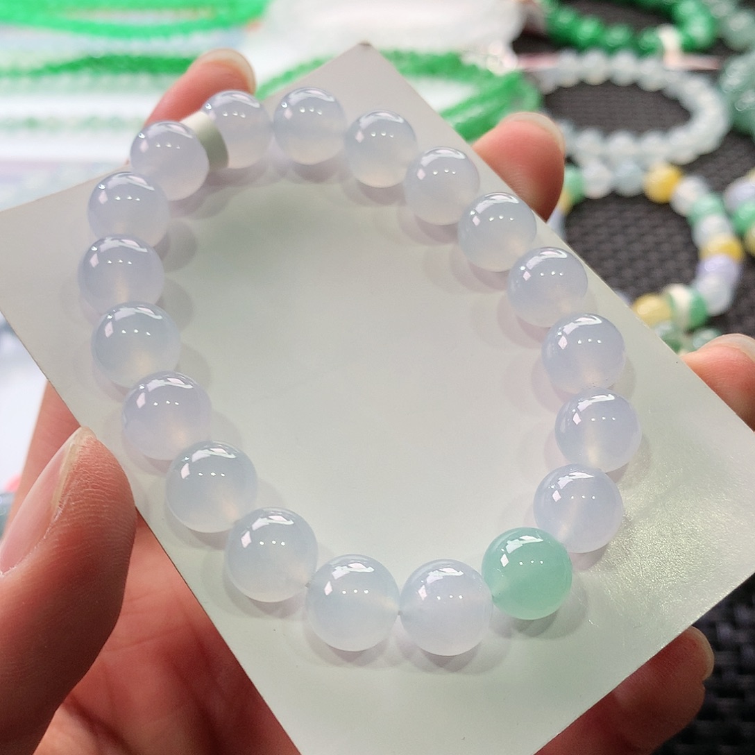 翡翠手链未镶嵌翡翠