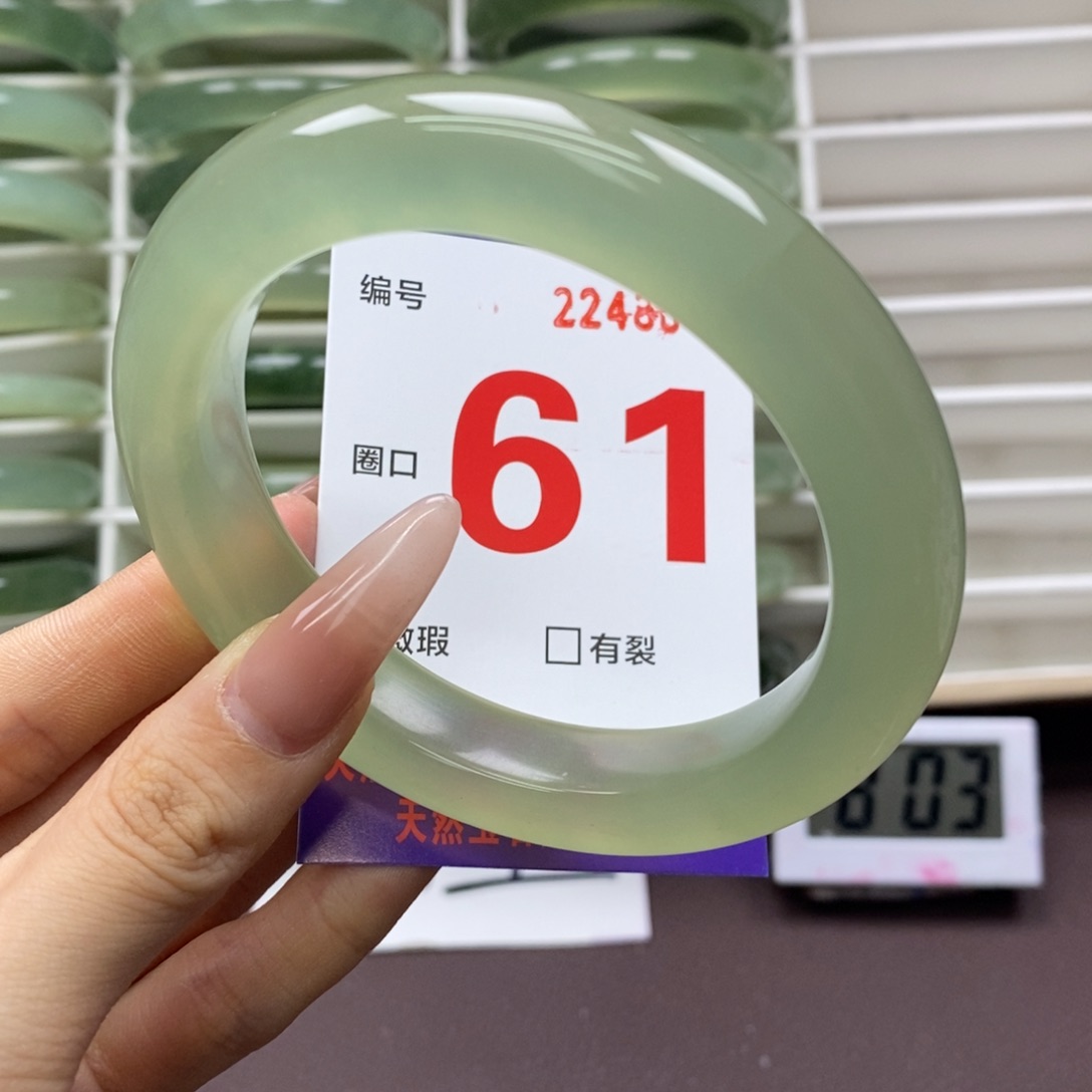 未镶嵌蛇纹石玉手镯