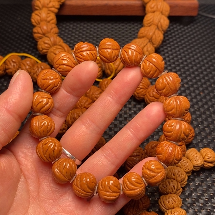 桃核手串龙纹桃核