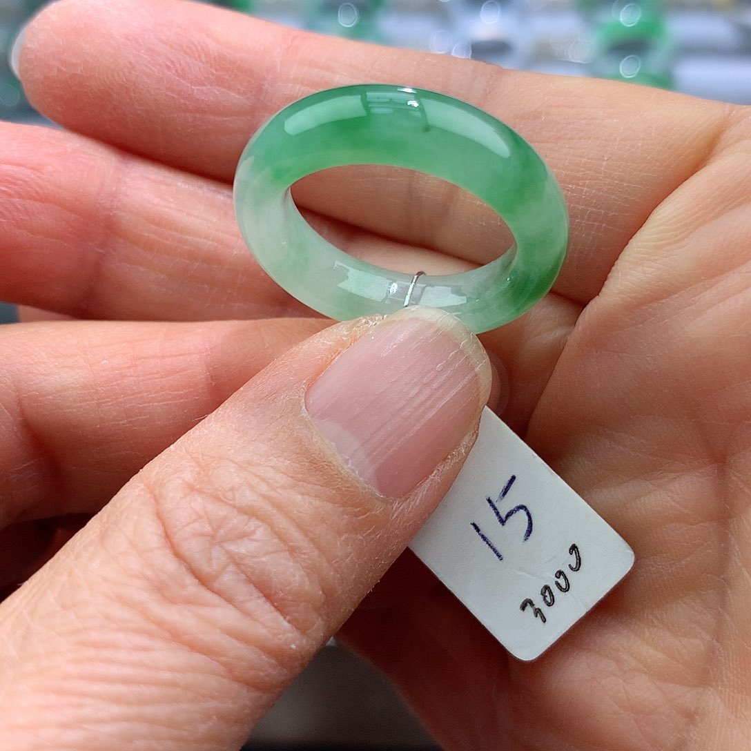 翡翠戒指未镶嵌15号