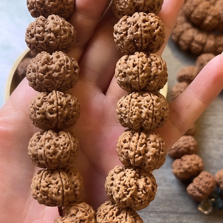 用***8吊坠金刚菩提古龙6瓣24