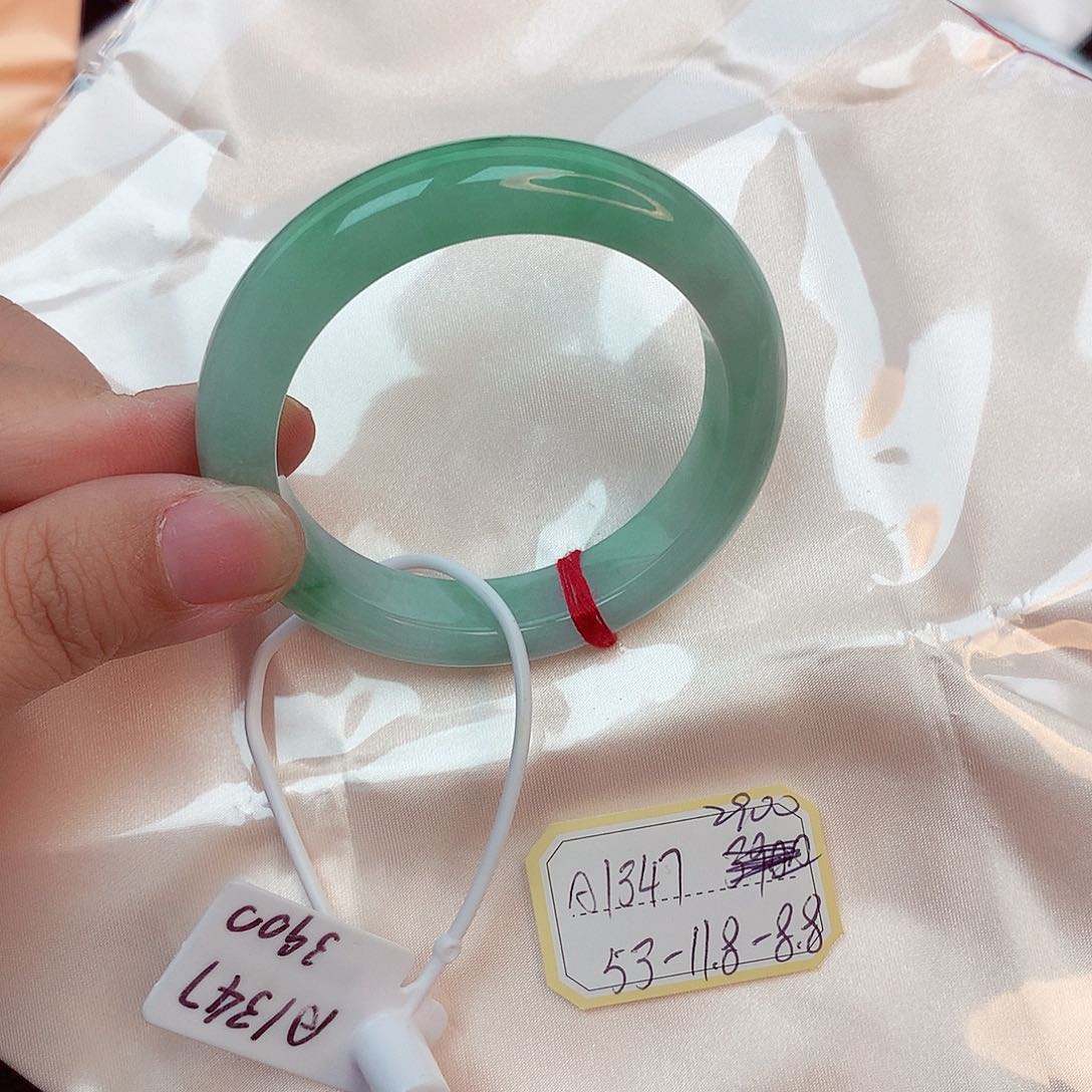 翡翠手镯未镶嵌天然缅甸翡翠A货