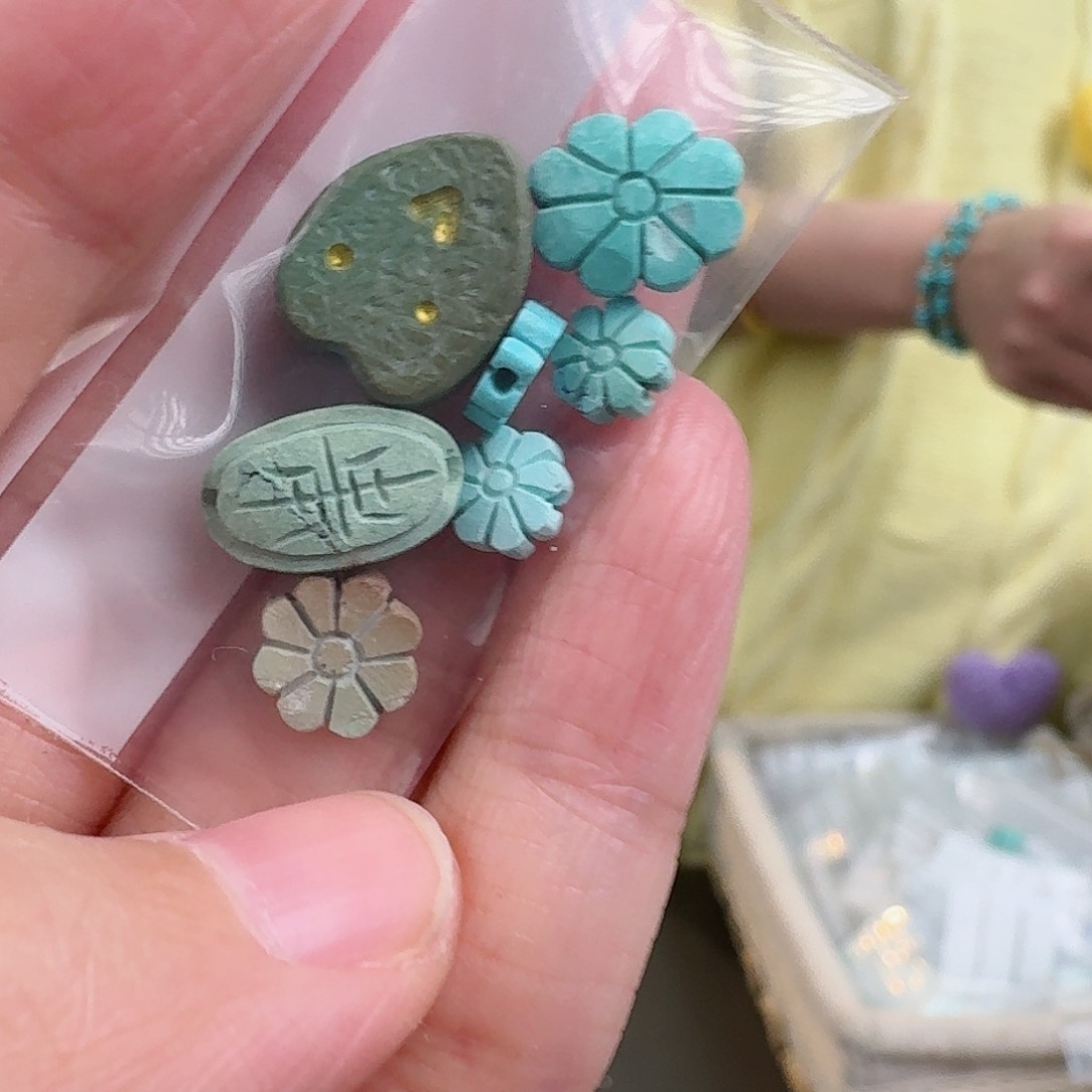 绿松石珠宝奇石未镶嵌