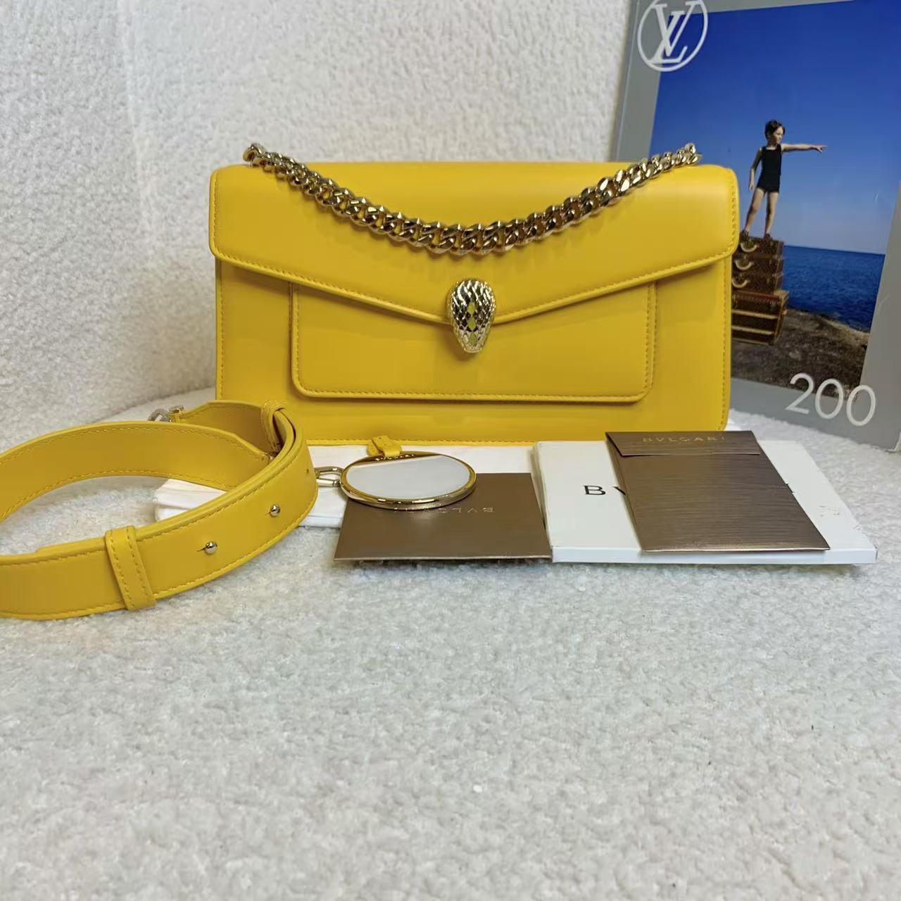 99新 BVLGARI/宝格丽 壹臻/芒果黄serpenti east斜挎包26247742