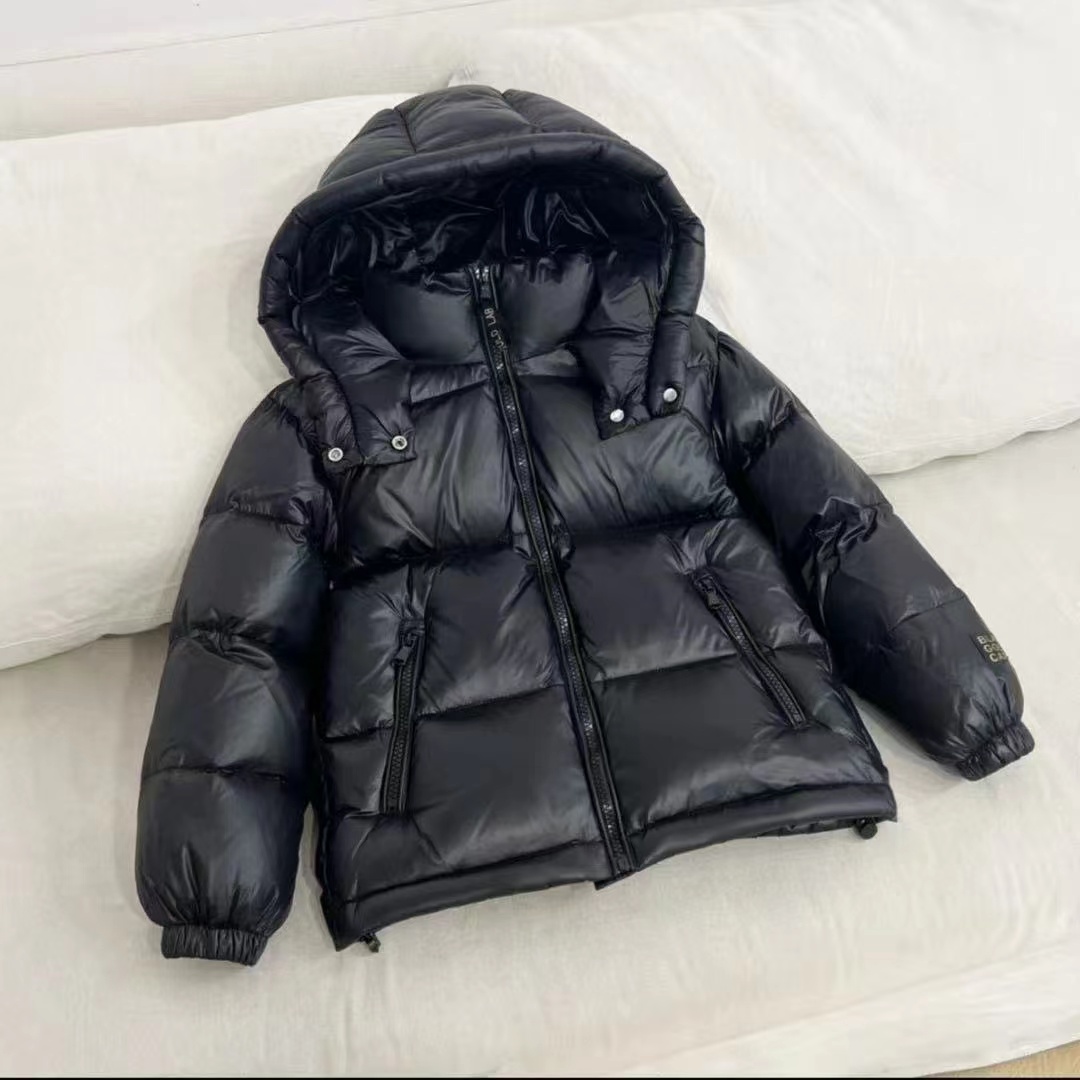亲子黑金羽绒服服儿童反季男女同款连帽保暖外套冬装中大童短款