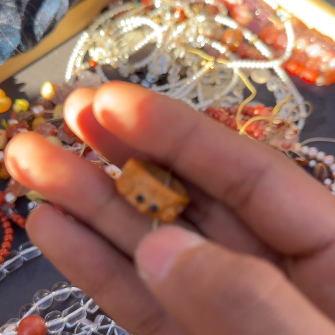 桃核吊坠拉萨市的拉萨保真