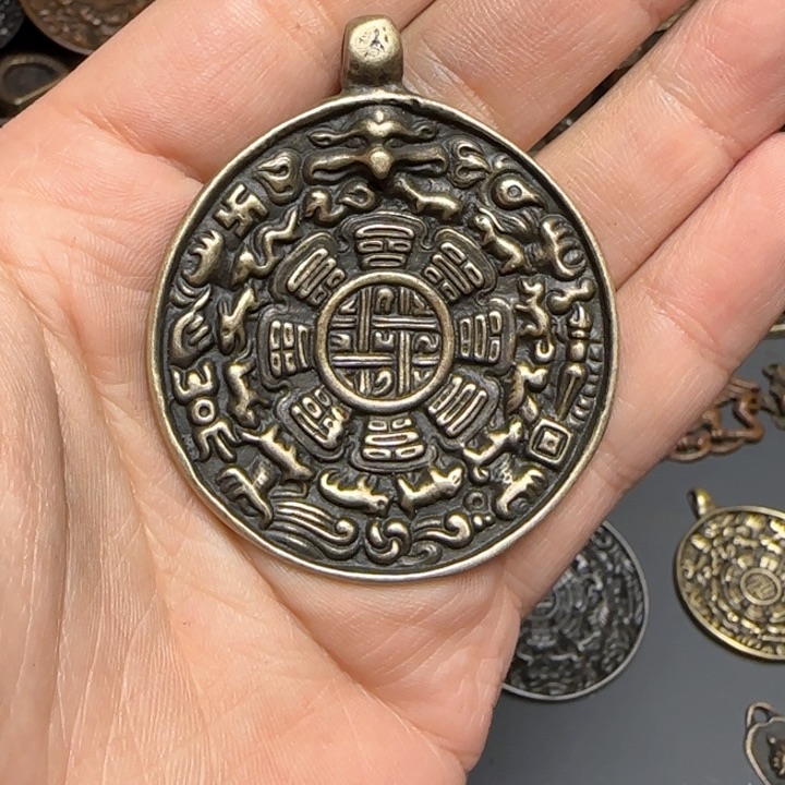 泥塑精品小元素品相完美的话