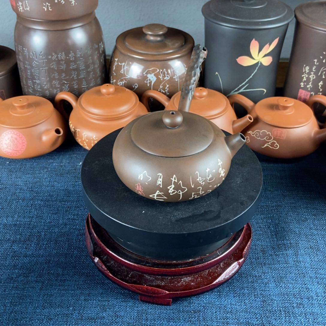 1建水紫陶手工彩填侧把壶120c