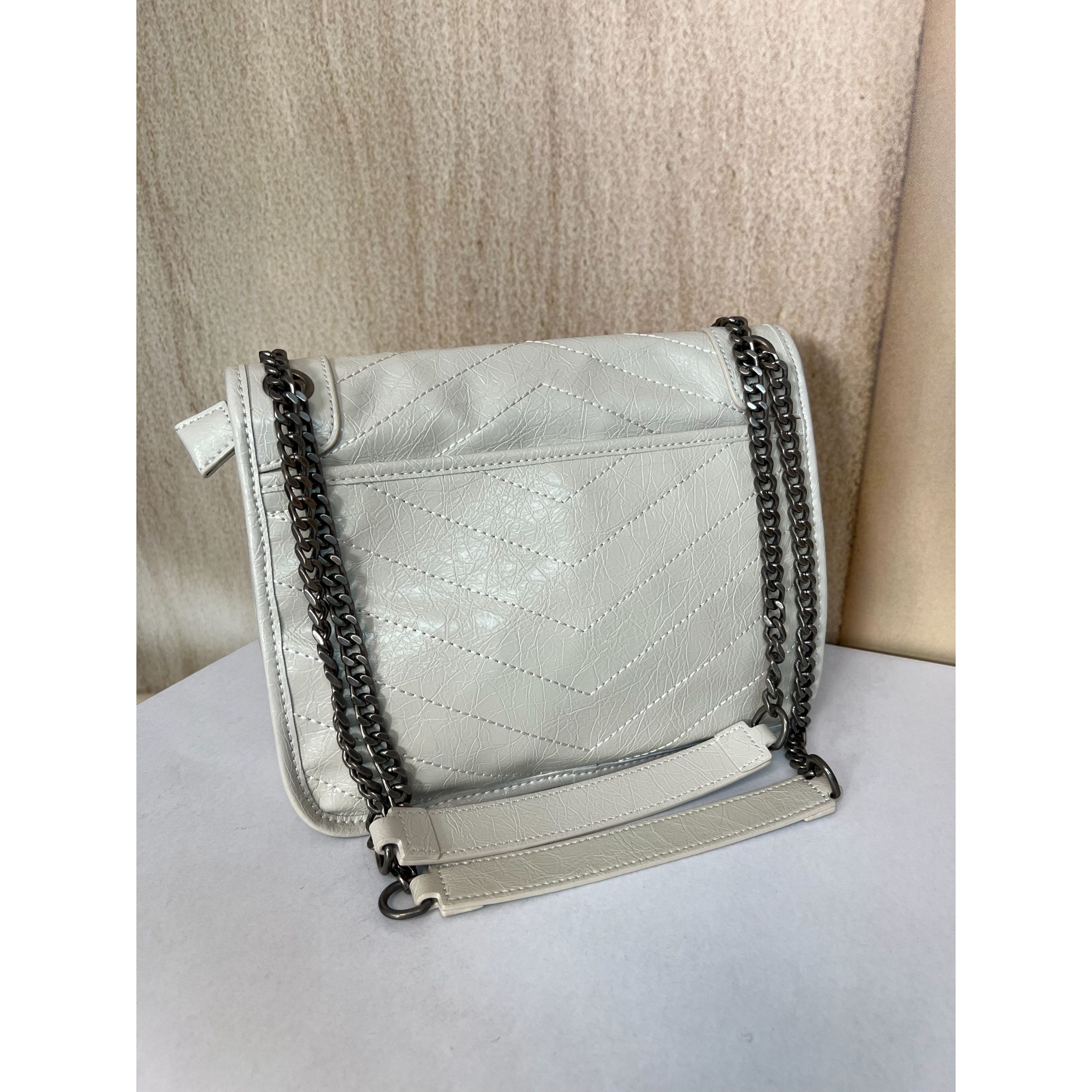 TOLEX2025新款手工时尚百搭女包邮差中白色26cm