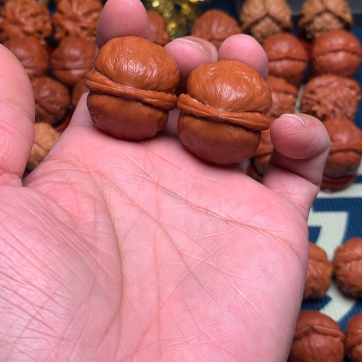 把件桃核野生小手捻至尊宝