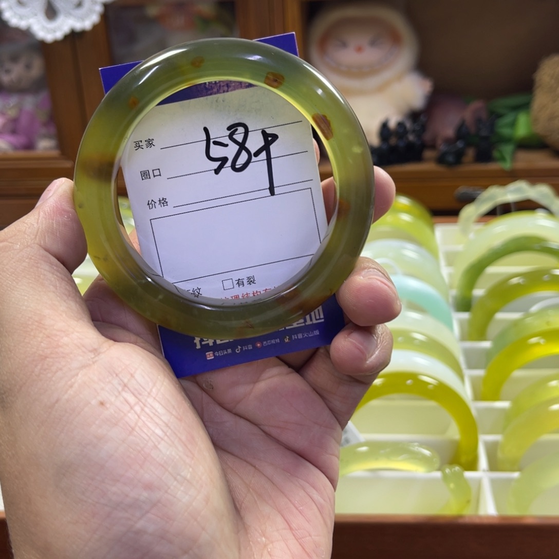 蛇纹石玉未镶嵌手镯166瑕疵