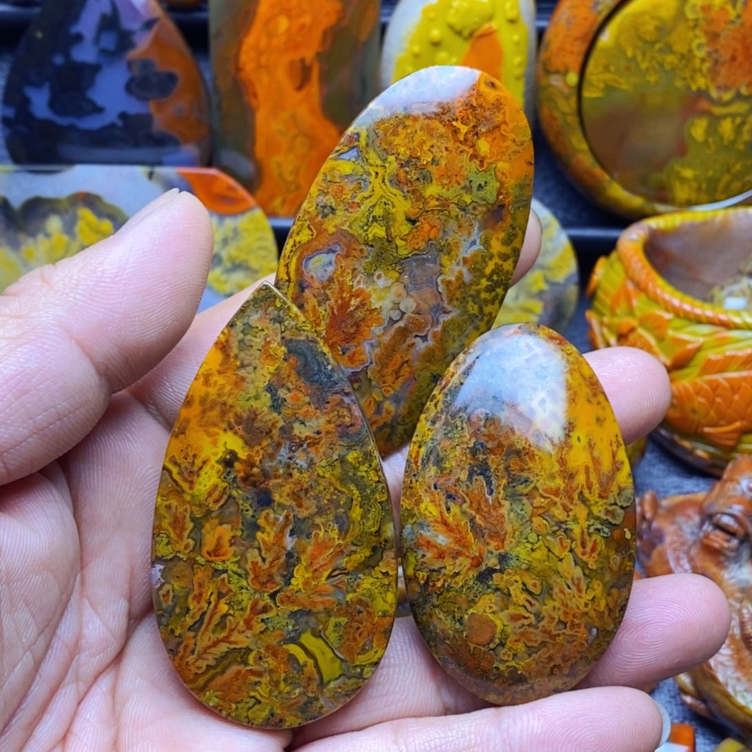 玛瑙/玉髓颈饰未镶嵌静**心