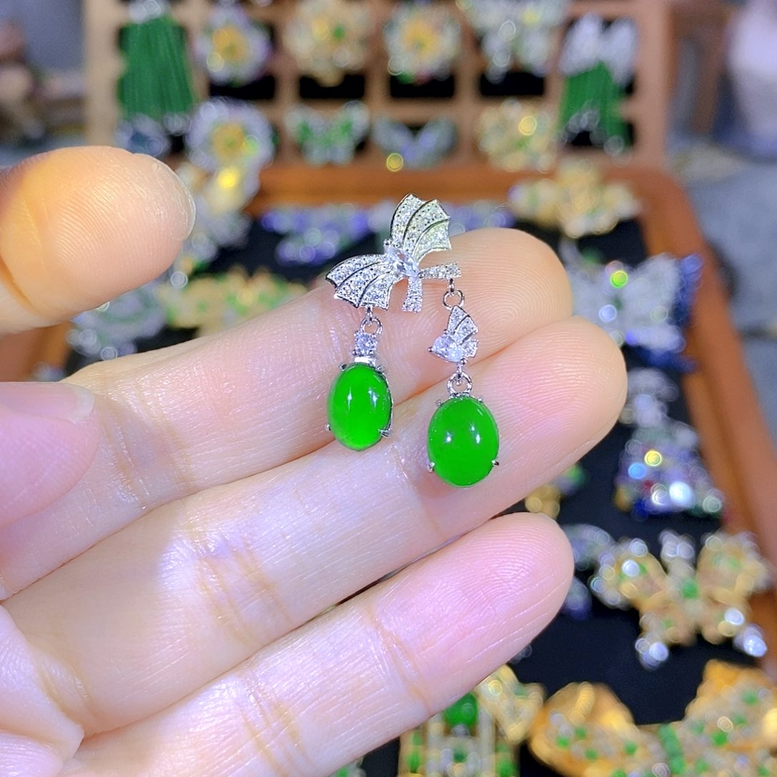 吊坠(不含链)18K金镶嵌翡翠