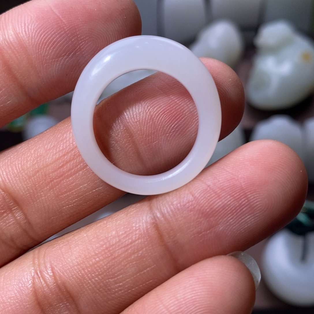 和田玉戒指未镶嵌