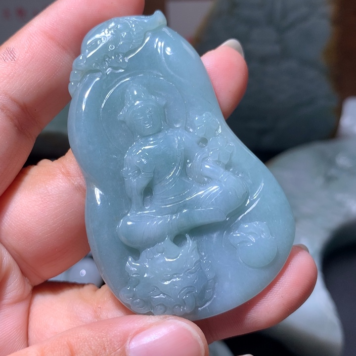 翡翠未镶嵌颈饰保真天然A货翡翠