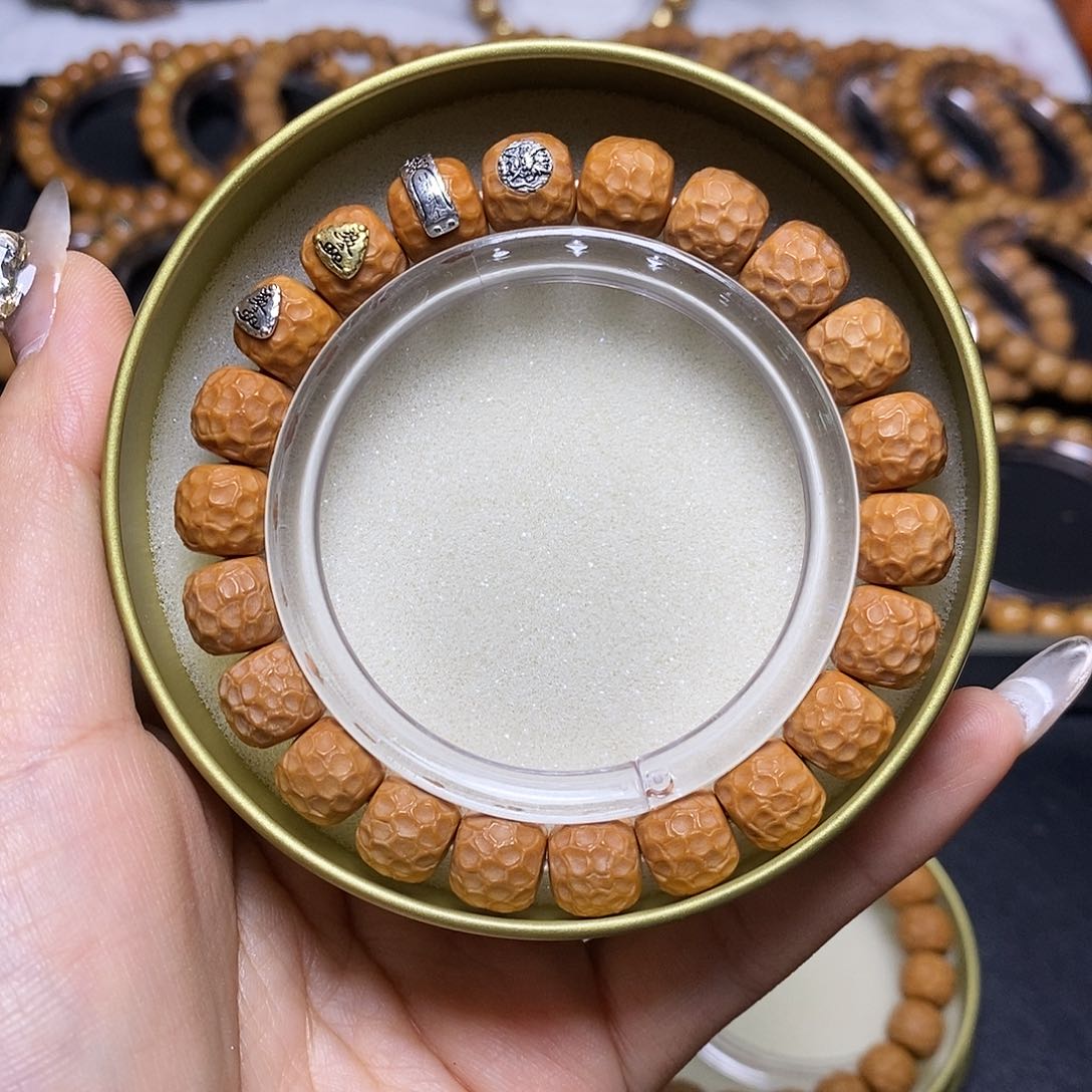 猴头核桃手串四标龙岩龙鳞王尺寸11左右全品单号389号