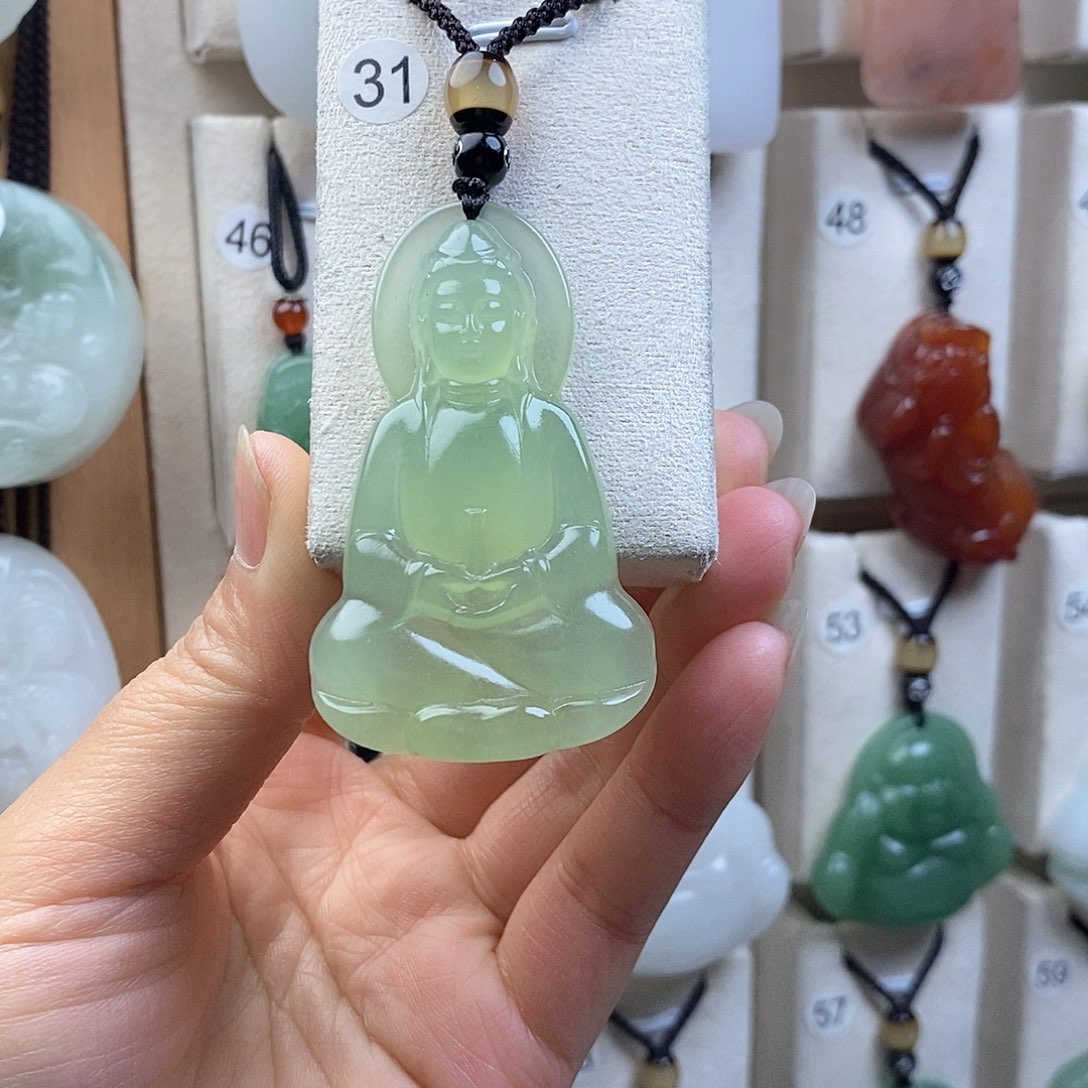 未镶嵌蛇纹石玉颈饰