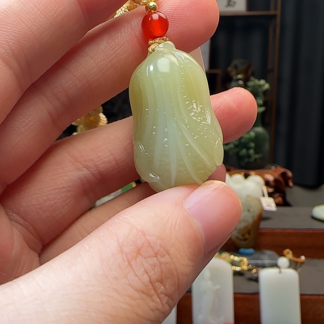 和田玉未镶嵌吊坠(不含链)
