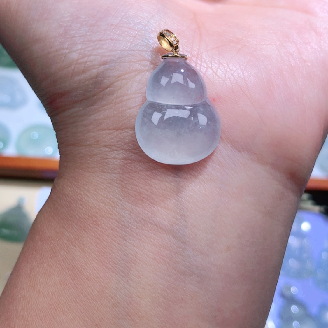 【闪购商品】翡翠颈饰18K金镶嵌葫芦