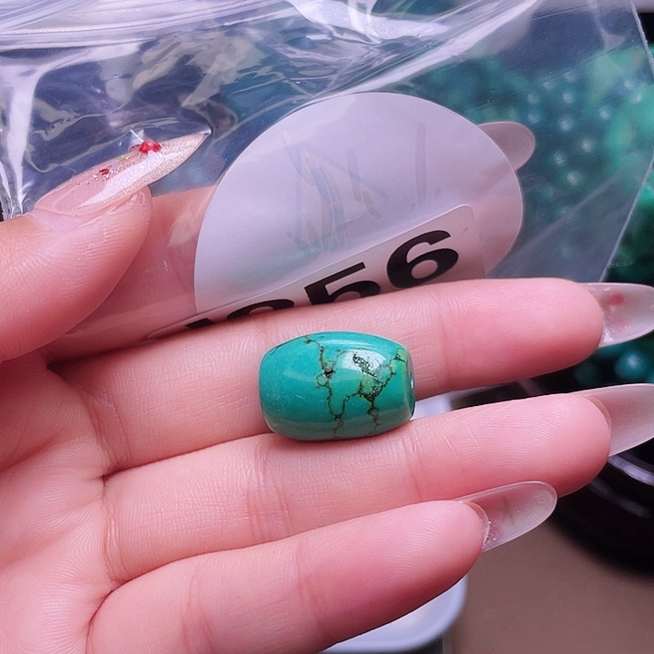 湖北十堰原矿绿小松