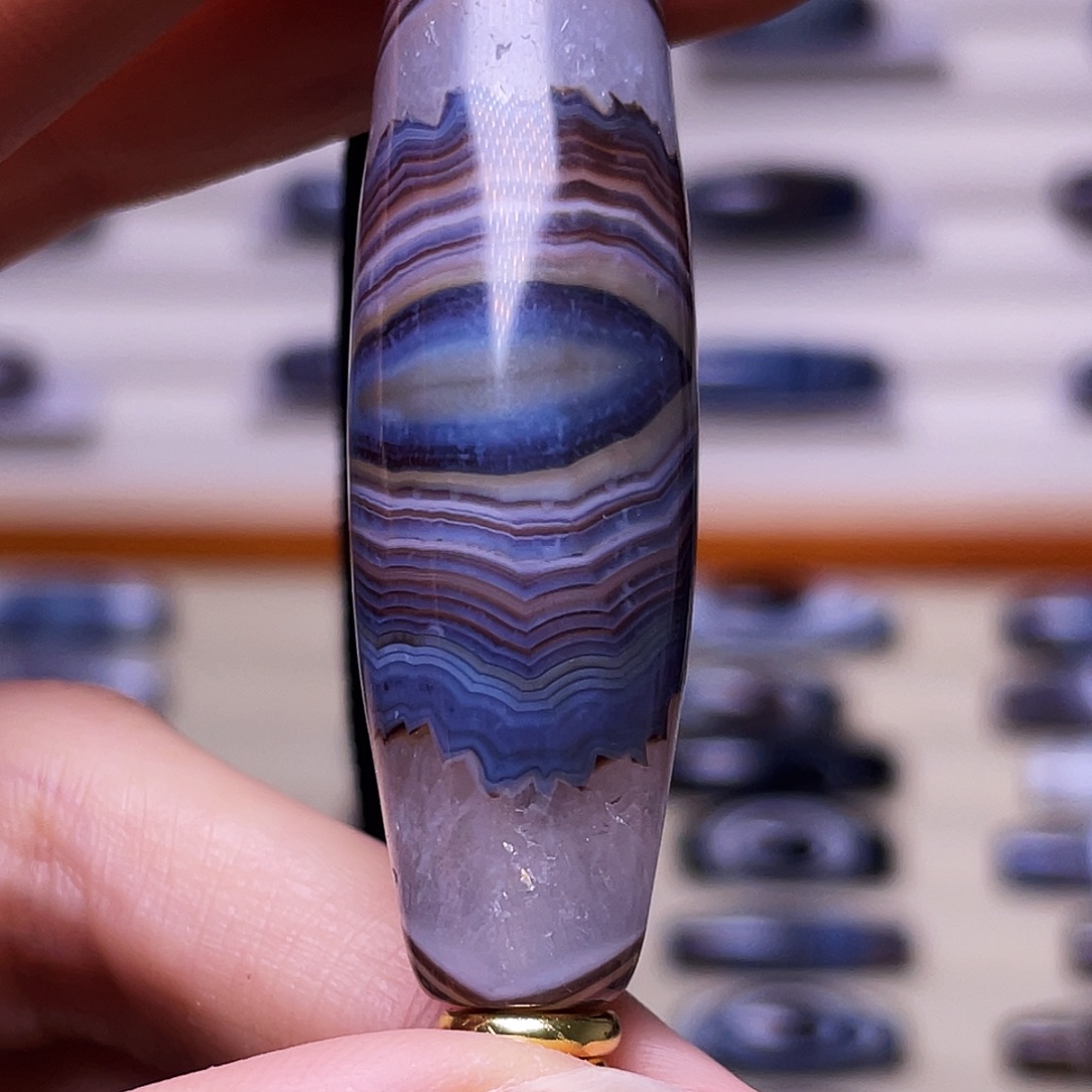 贾***猫玛瑙/玉髓未镶嵌颈饰