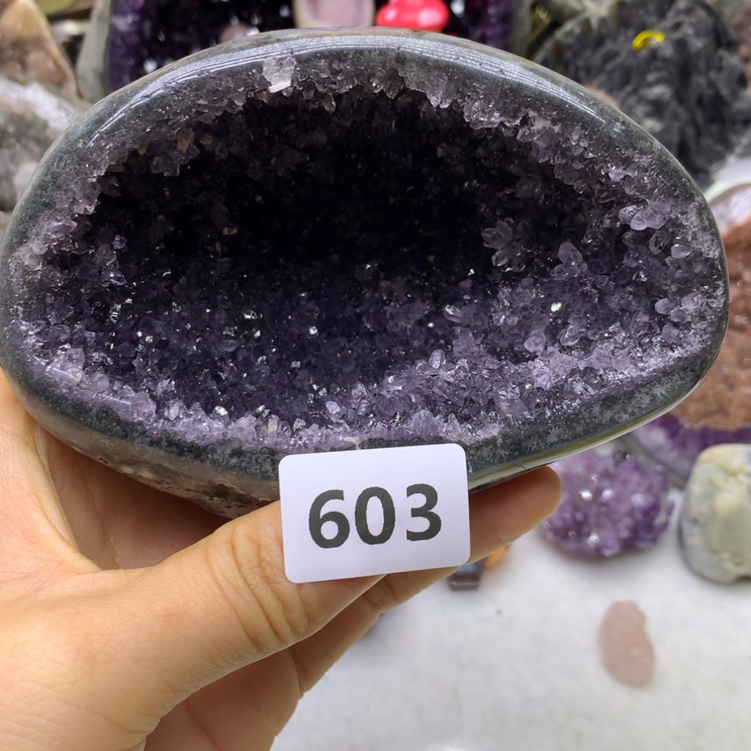 紫晶大型摆件（非配饰）未镶嵌