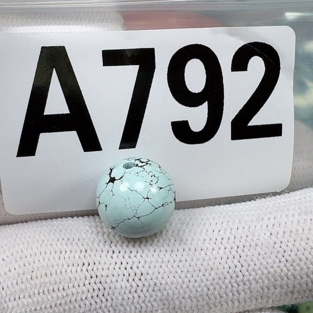 绿松石未镶嵌珠宝奇石12.3