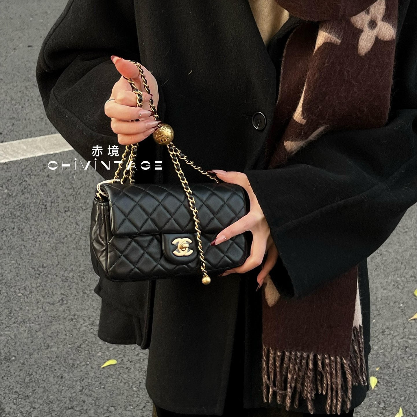 99新 Chanel/香奈儿 3648 黑金羊皮金球大mini斜挎包20