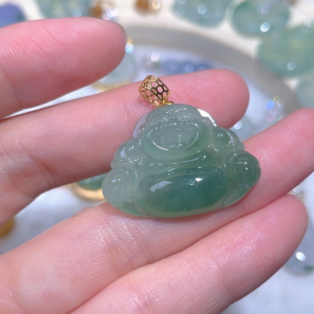 翡翠18K金镶嵌颈饰翡翠