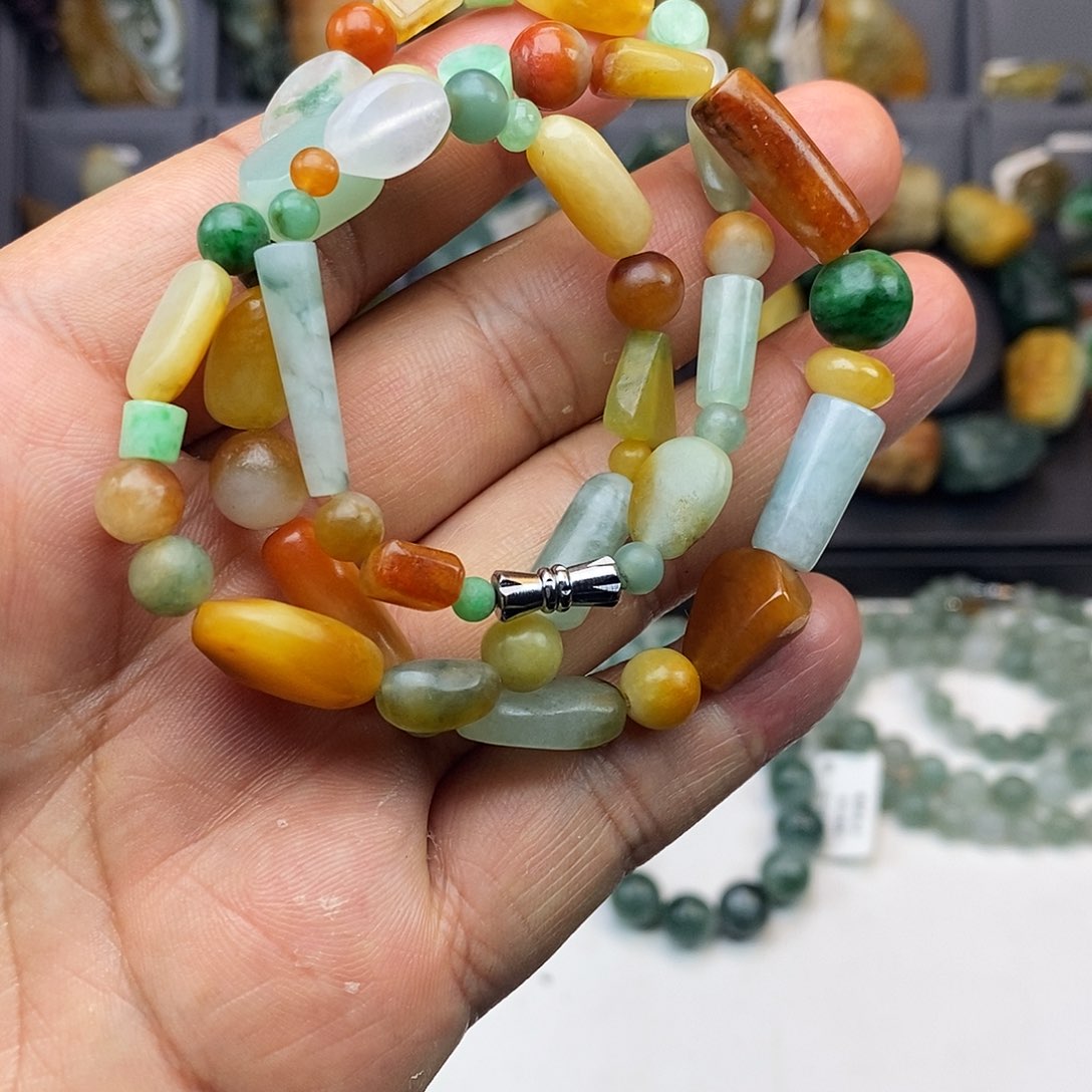 翡翠手串未镶嵌随行