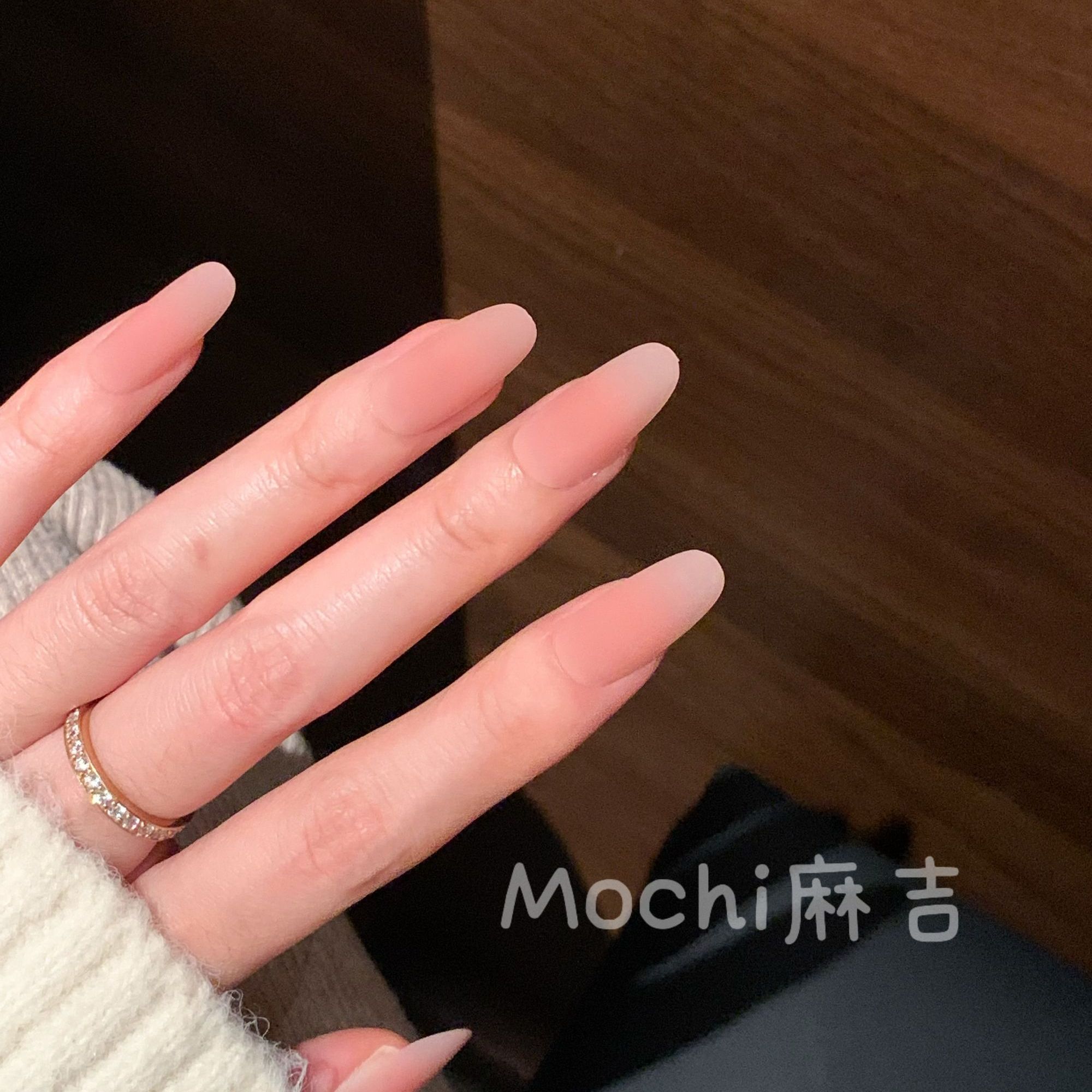 毛桃儿 · 纯欲素颜显白温柔磨砂穿戴甲高级感秋冬