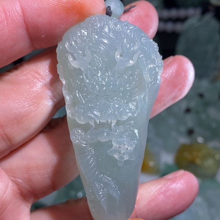 定制翡翠未镶嵌冰胶龙