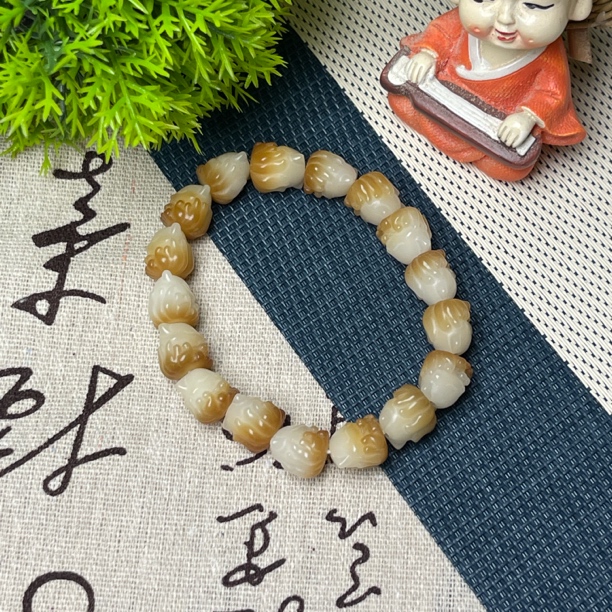 九尾狐雕刻飘花菩提