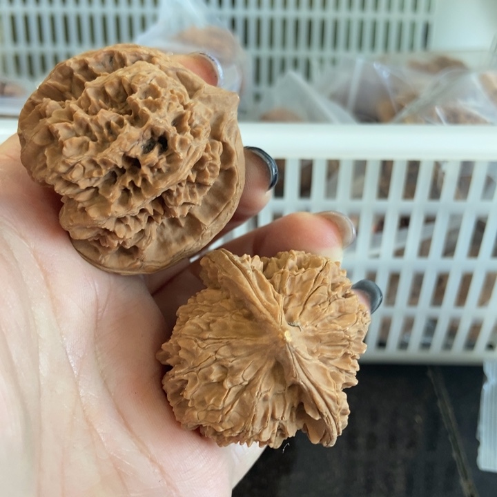 吊坠文玩核桃大刺微瑕